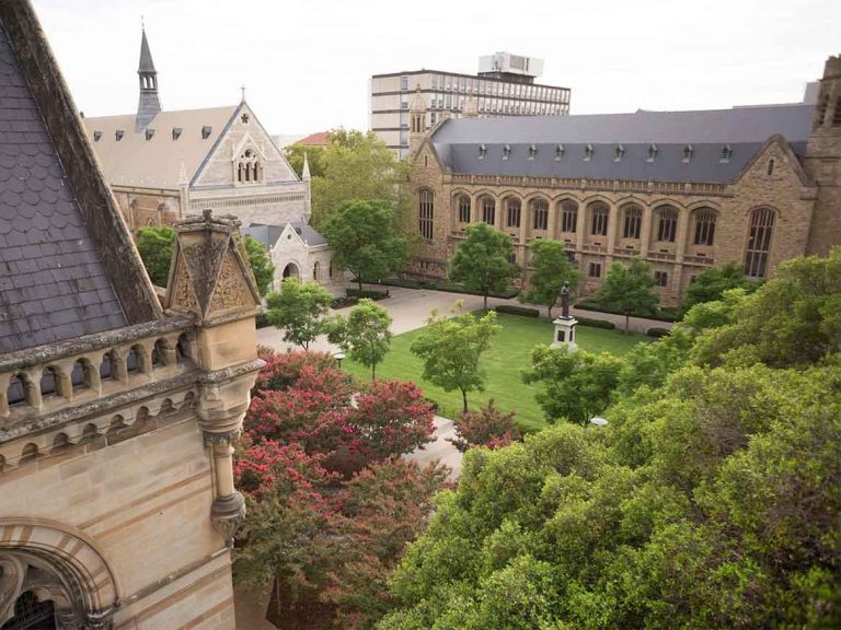 Ayo Kuliah di University of Adelaide dengan Beasiswa